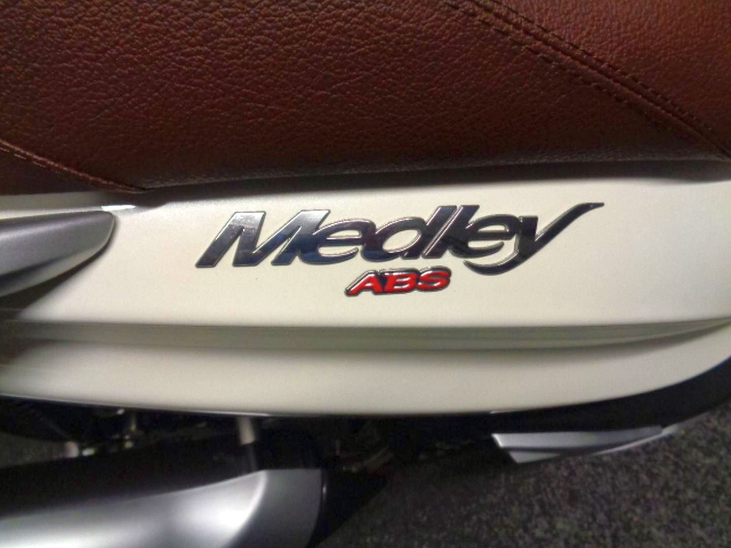 PIAGGIO MEDLEY 125 I GET ABS-image-4