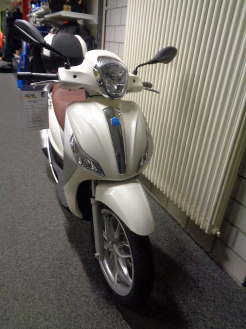 PIAGGIO MEDLEY 125 I GET ABS-image-1