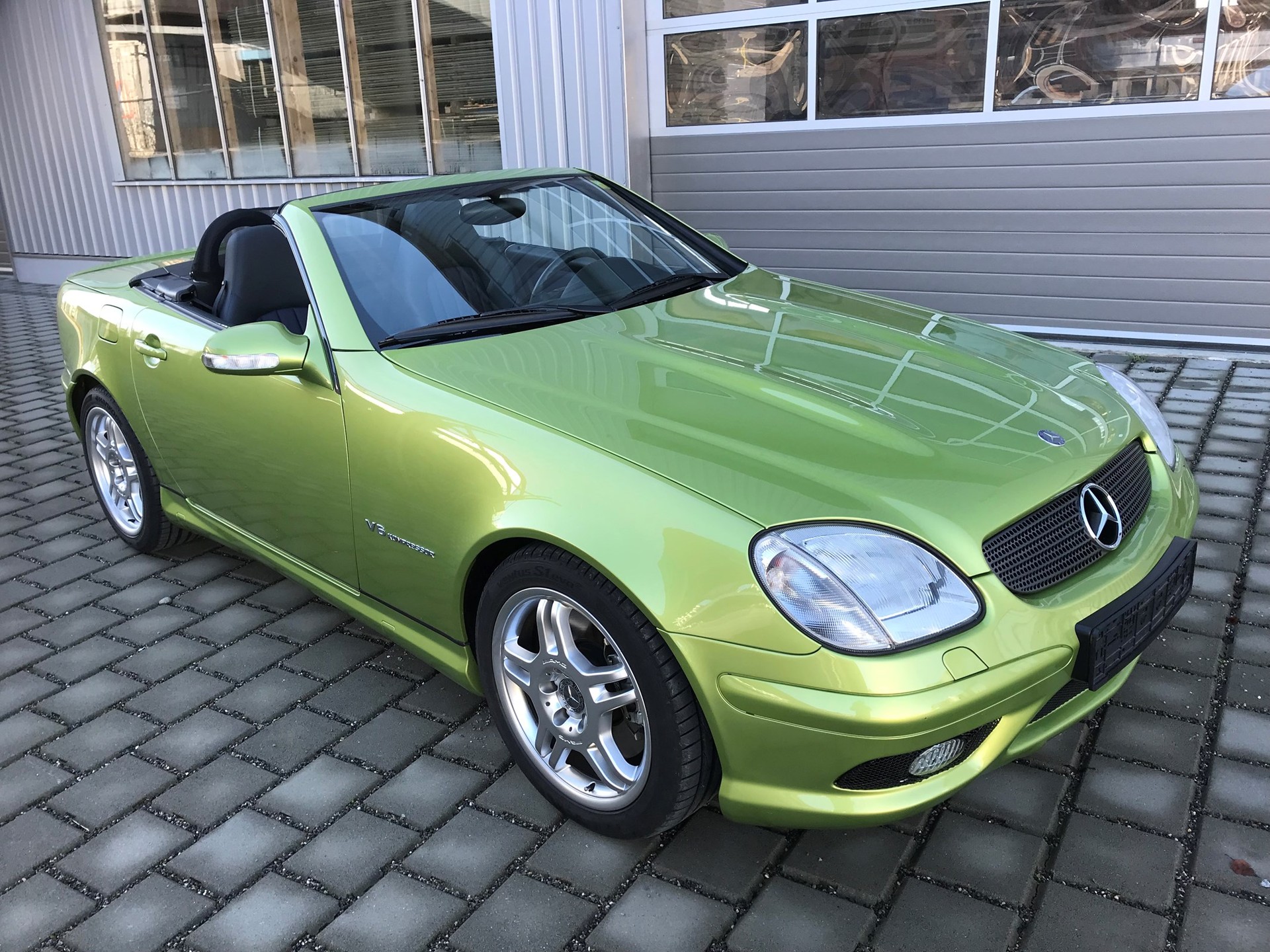 MERCEDES-BENZ SLK 32 AMG Automatic-image-3