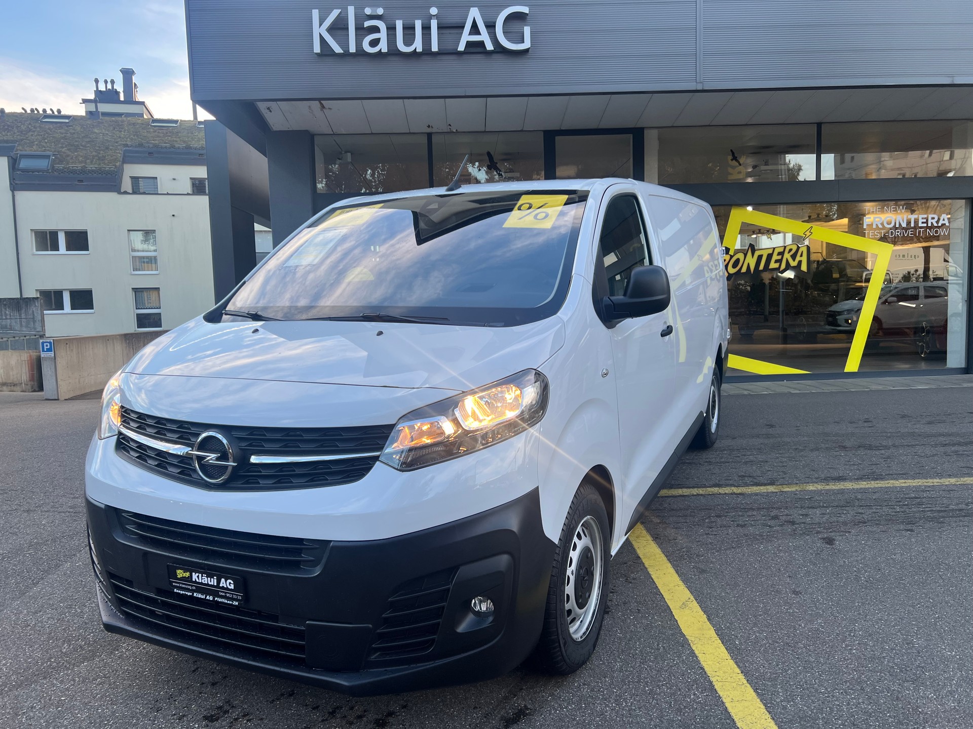 OPEL Vivaro Cargo 2 Enj.L EN A-showroom-element-1
