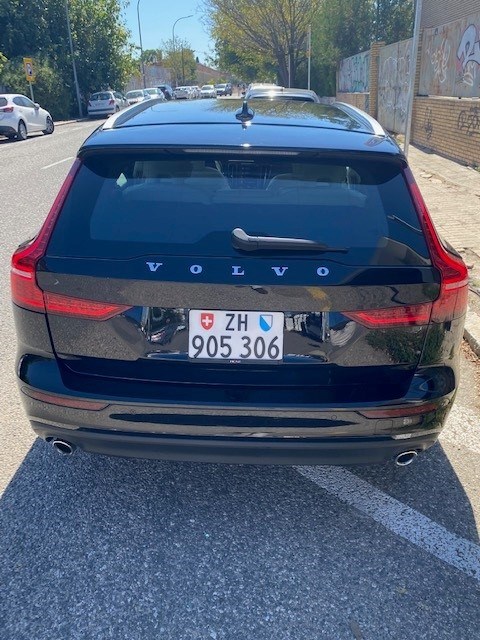 VOLVO V60 B3 Benzin Mild Hybrid Momentum Geartronic-image-4