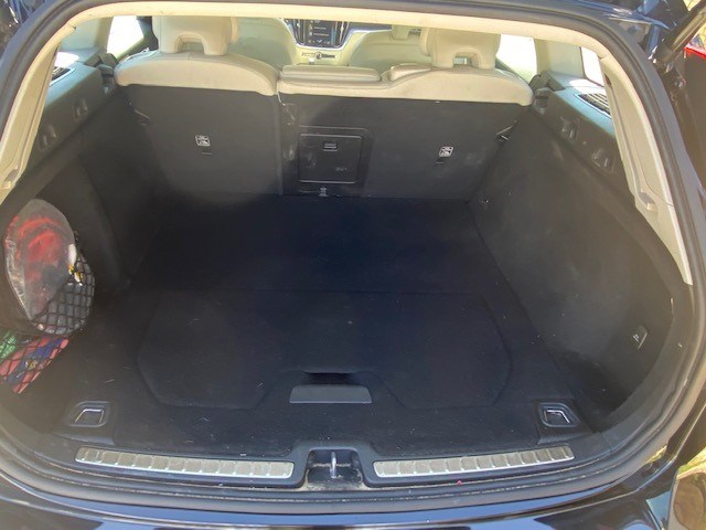 VOLVO V60 B3 Benzin Mild Hybrid Momentum Geartronic-image-7