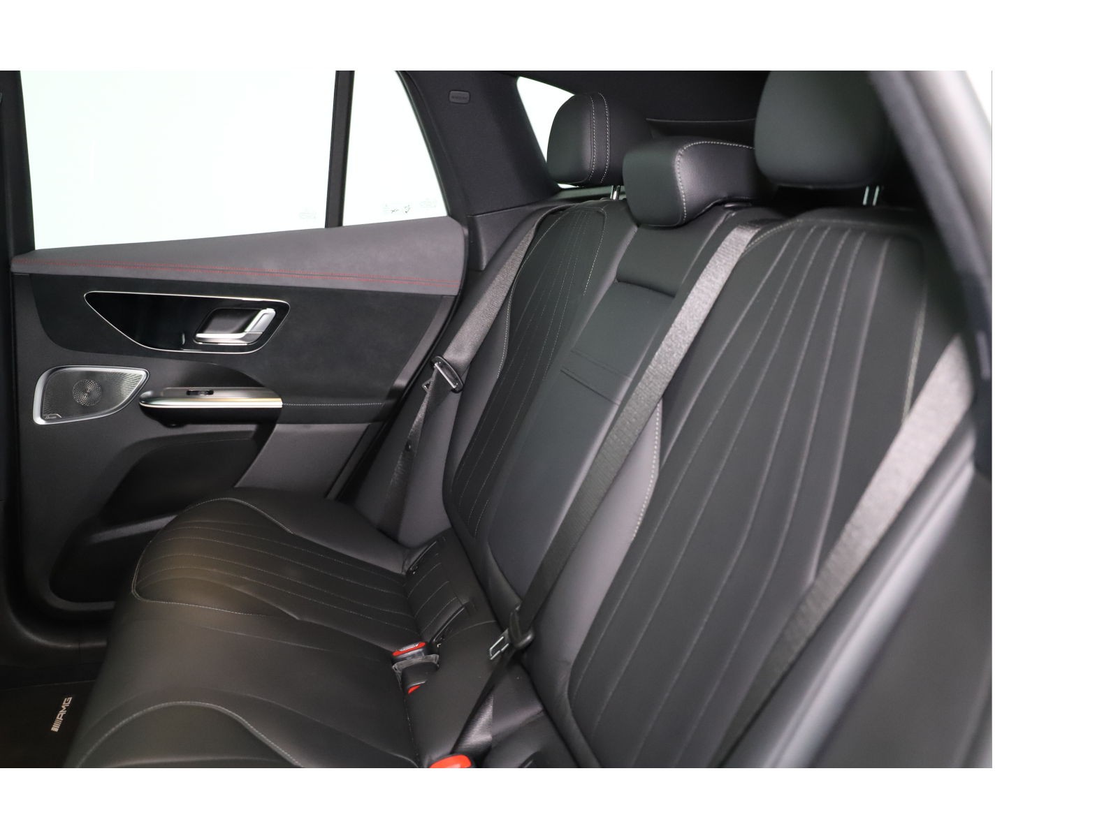 MERCEDES-BENZ EQE SUV 500 4 Matic-image-12