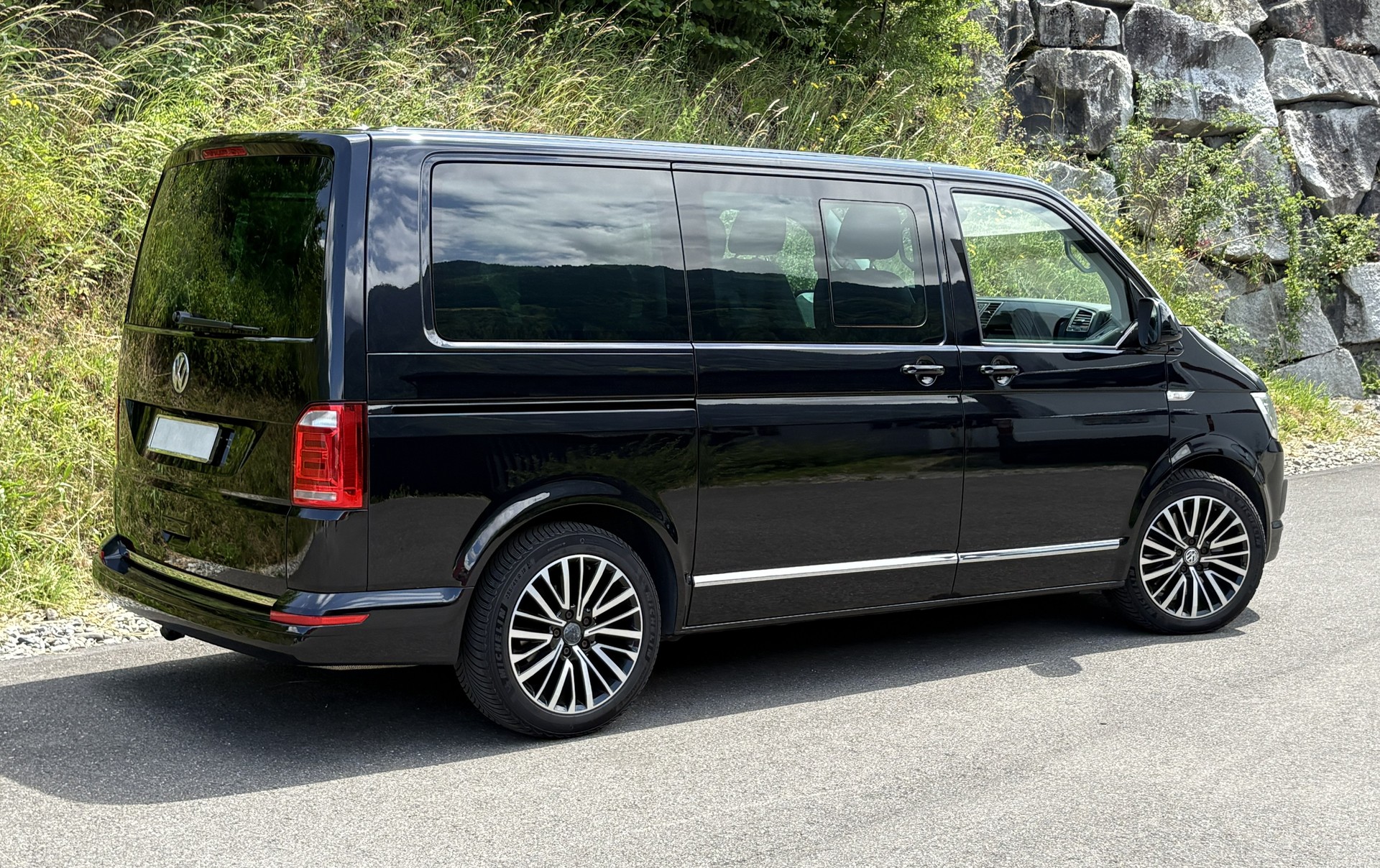 VW T6 Multivan 2.0 Bi-TDI Highline Liberty 4Motion-image-4