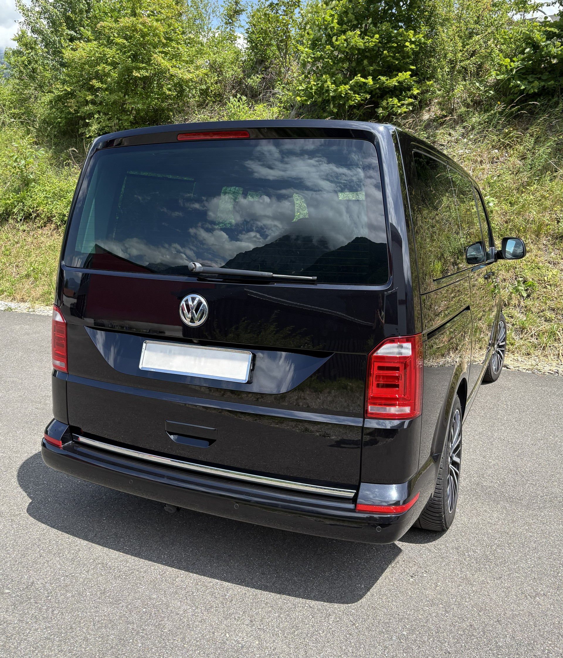 VW T6 Multivan 2.0 Bi-TDI Highline Liberty 4Motion-image-6