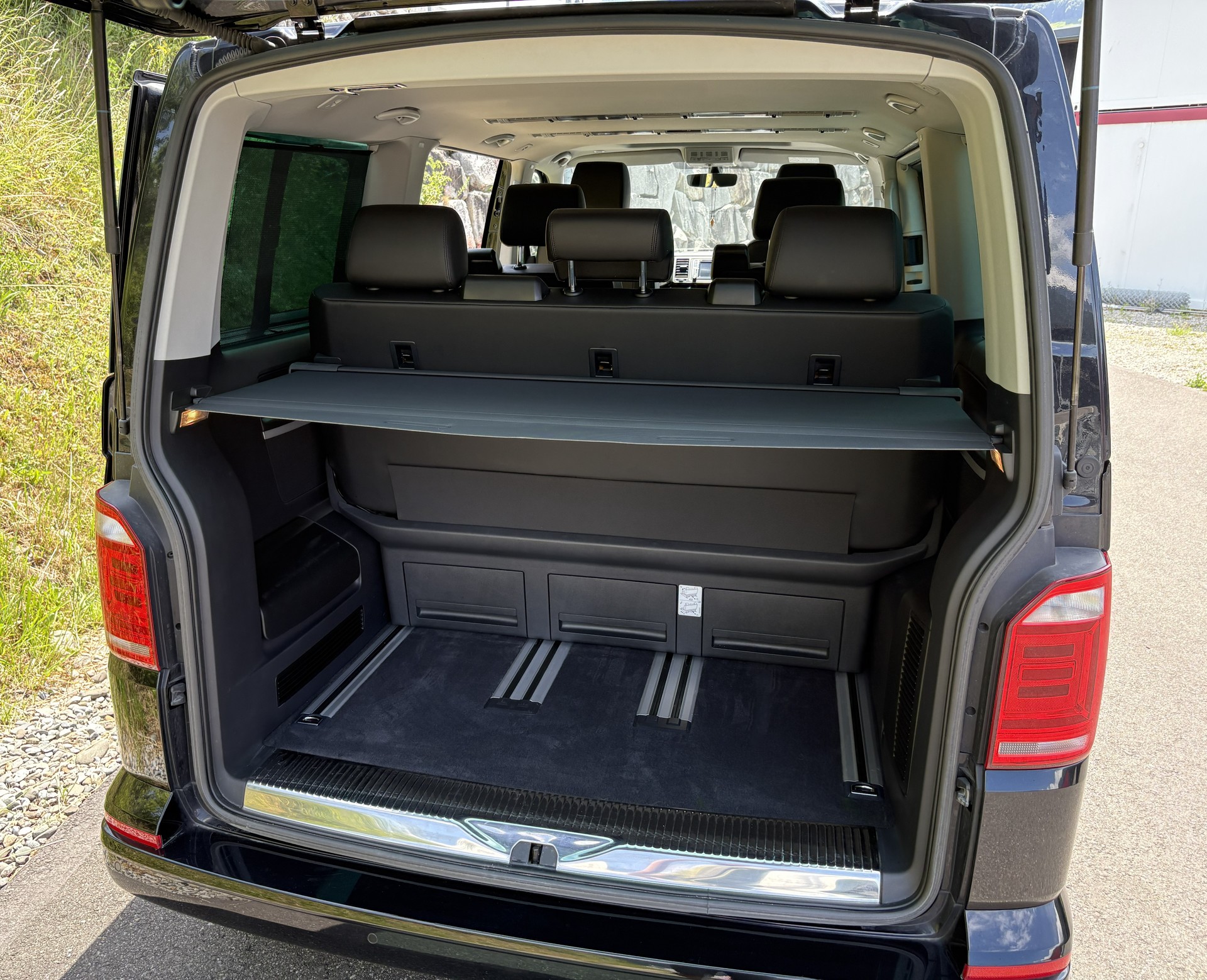 VW T6 Multivan 2.0 Bi-TDI Highline Liberty 4Motion-image-15