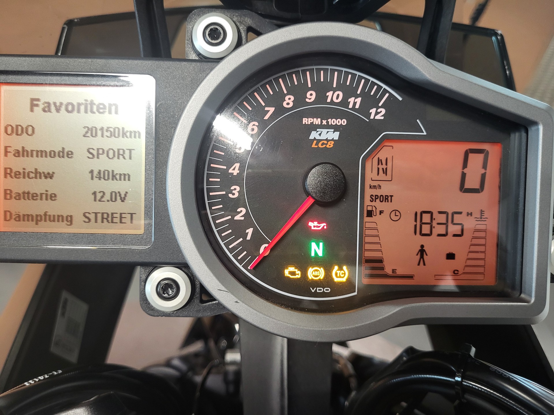 KTM 1290 Super Duke GT-image-6