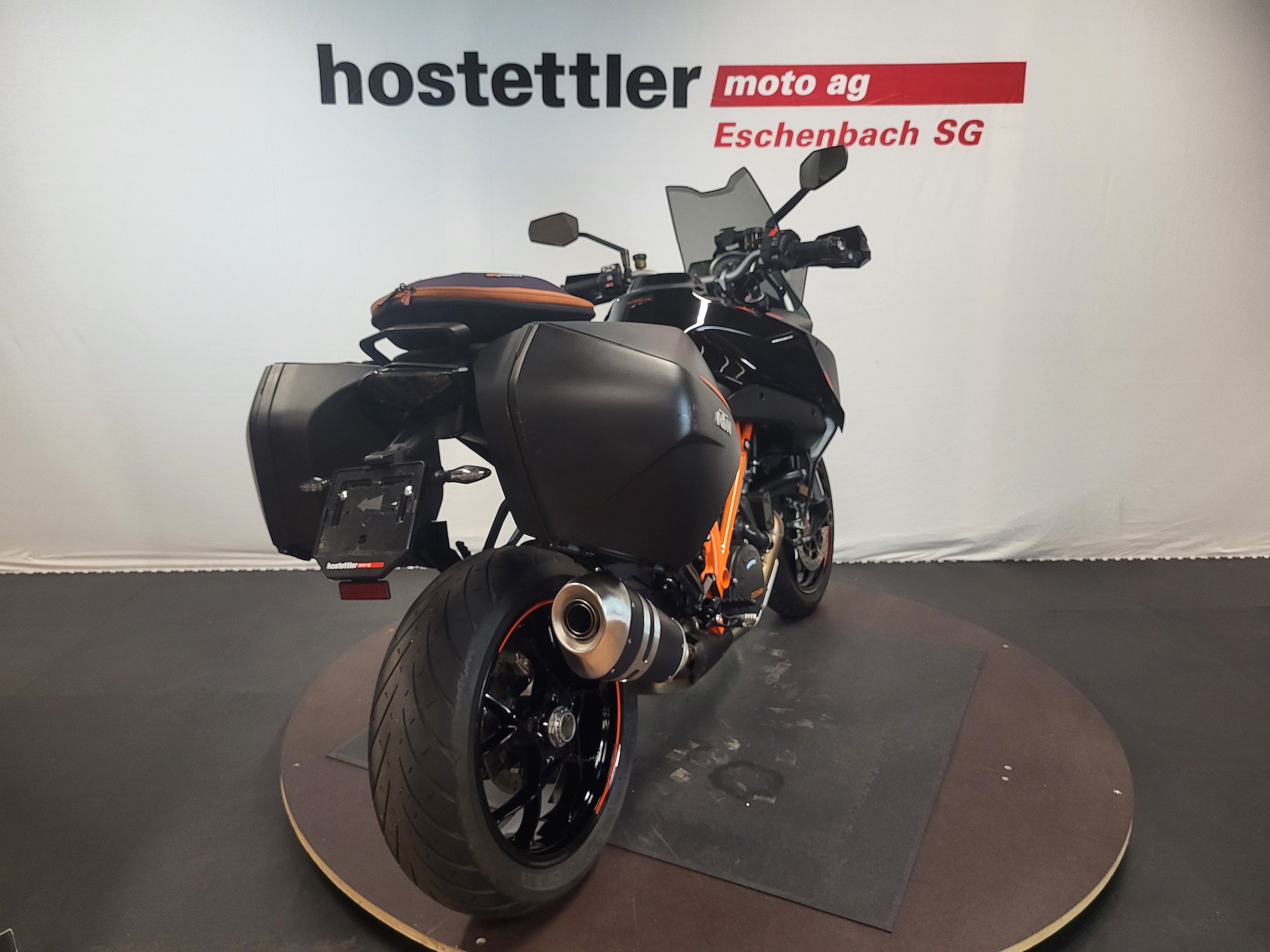 KTM 1290 Super Duke GT-image-2