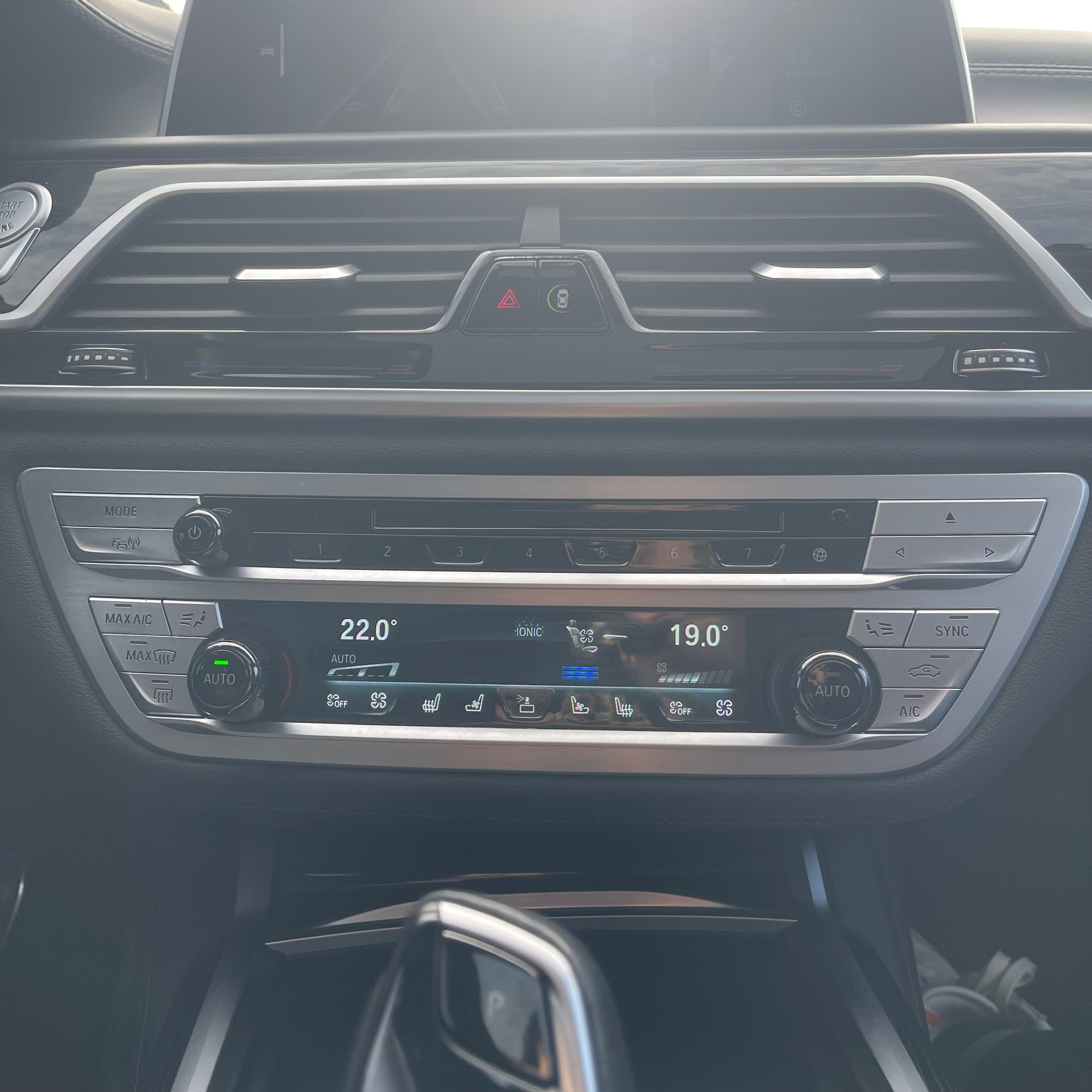 BMW 730Ld xDrive M Sport Steptronic-image-39