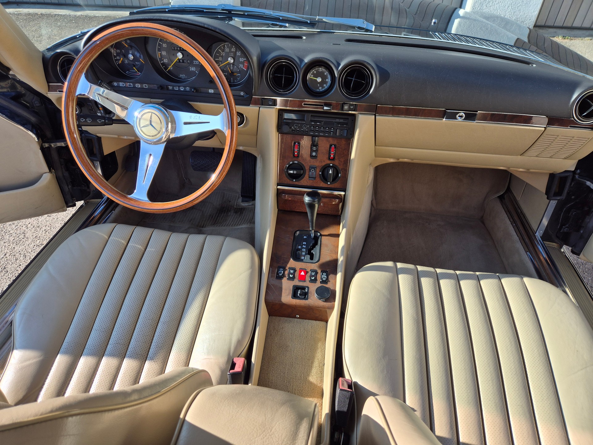 MERCEDES-BENZ 300 SL Automatic-image-14