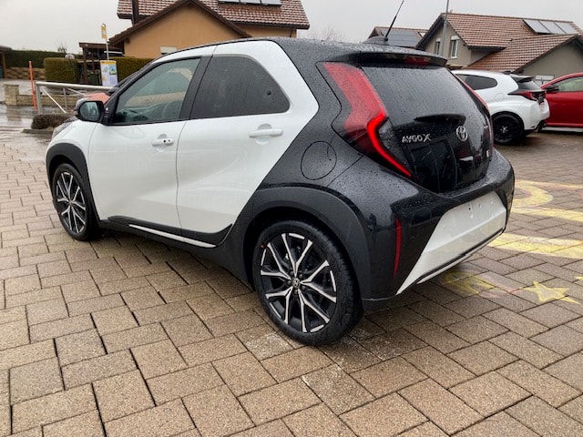 TOYOTA Aygo X 1.5 GR Sport e-CVT-image-7