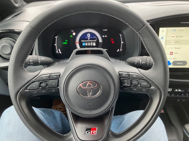 TOYOTA Aygo X 1.5 GR Sport e-CVT-image-14