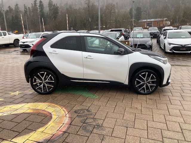 TOYOTA Aygo X 1.5 GR Sport e-CVT-image-3