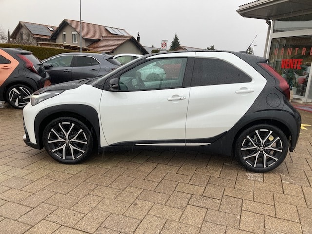 TOYOTA Aygo X 1.5 GR Sport e-CVT-image-8