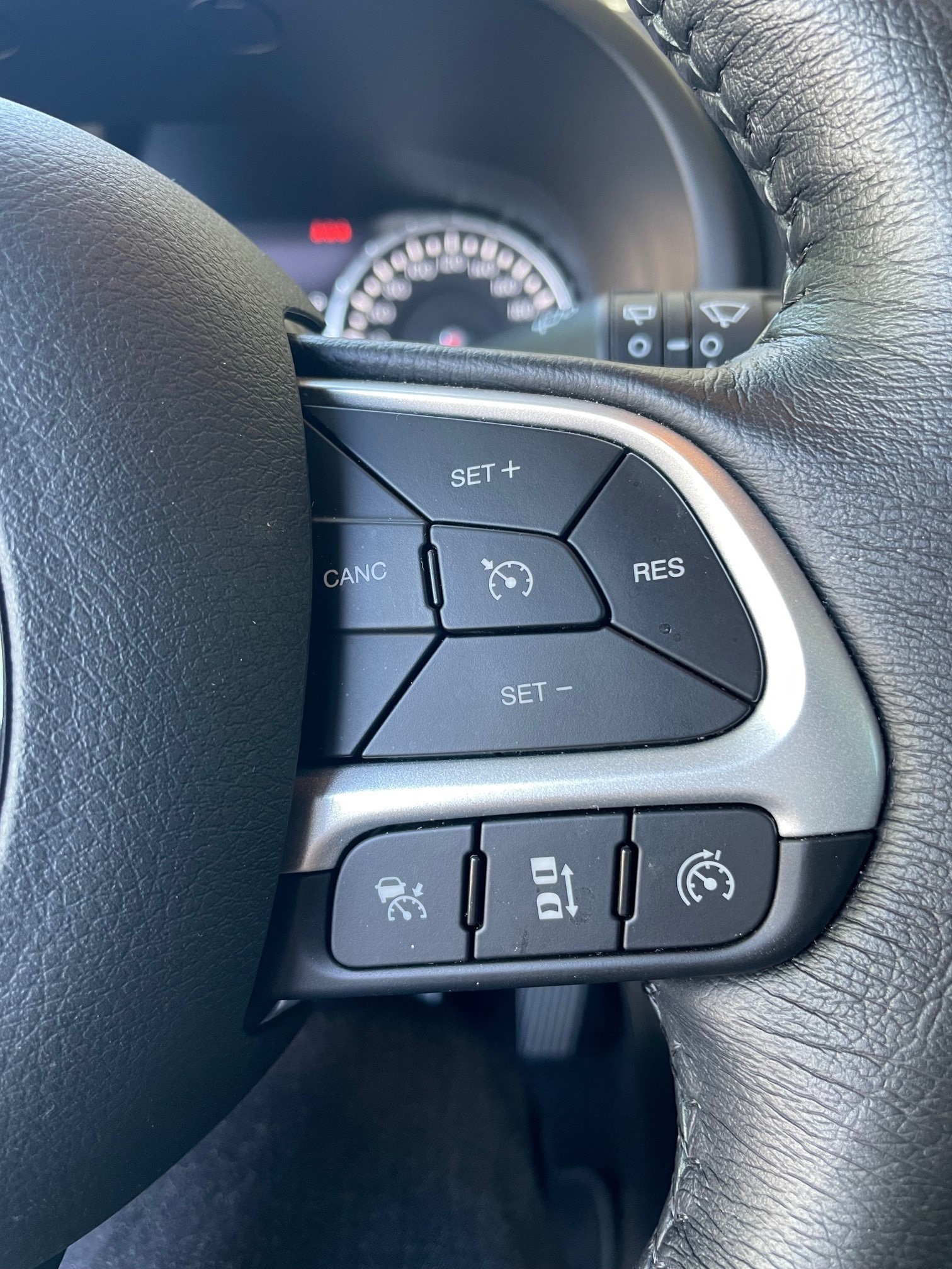 JEEP Renegade 1.5 Turbo Limited-image-8