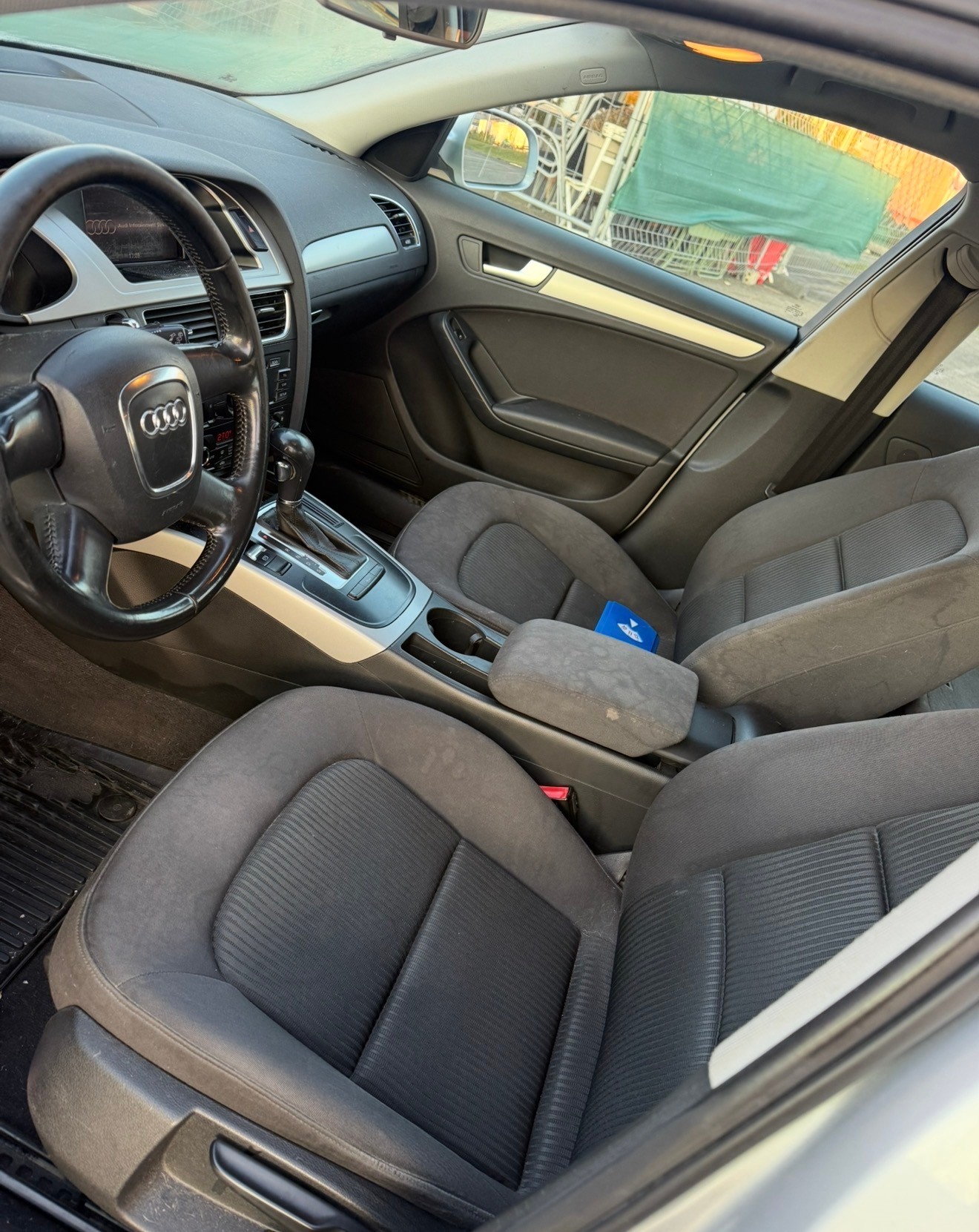 AUDI A4 Avant 2.0 TDI multitronic-image-3