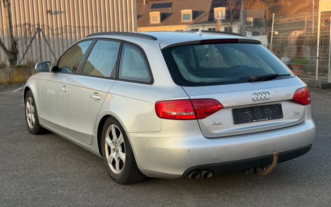 AUDI A4 Avant 2.0 TDI multitronic-image-2