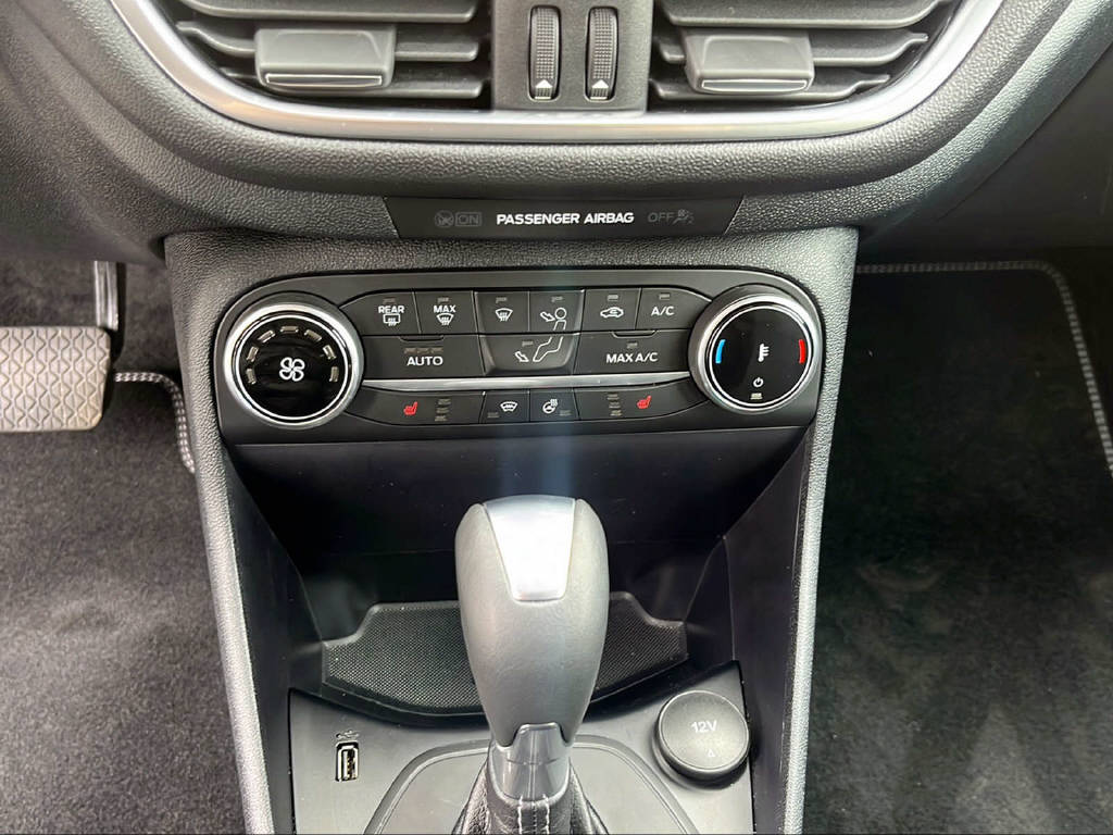 FORD Fiesta 1.0 EcoB Hybrid Automat Titanium-image-12