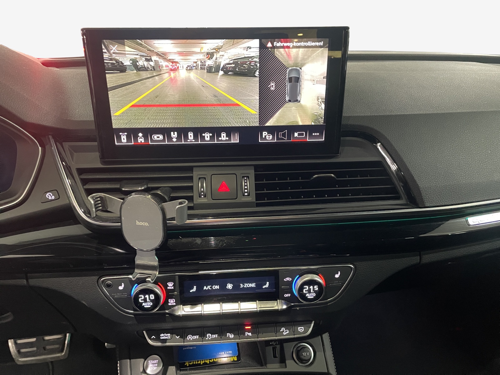 AUDI Q5 40 TDI Black Edition quattro S-tronic-image-14