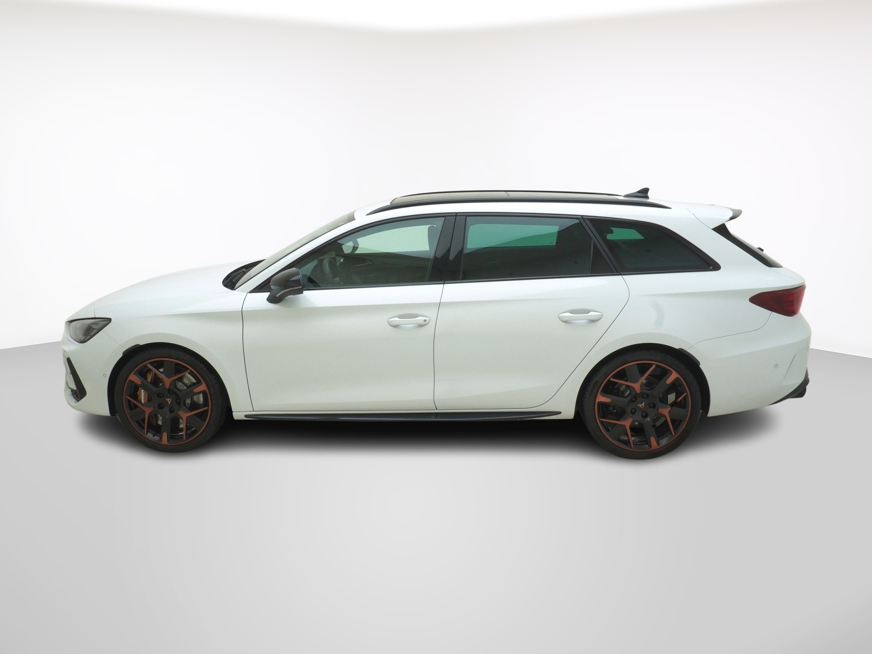 CUPRA Leon ST 2.0 TSI Extreme 4Drive DSG-showroom-element-1