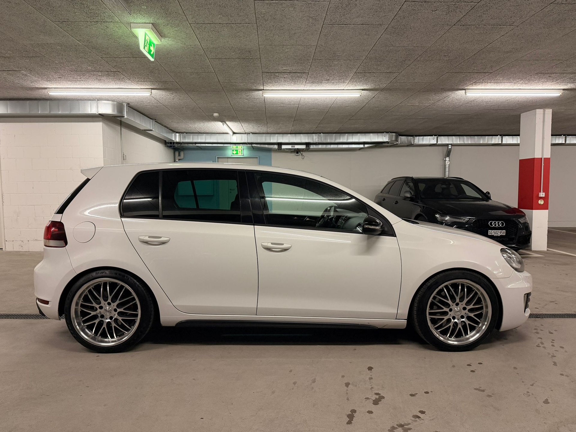 VW Golf 2.0 TSI GTI-image-7