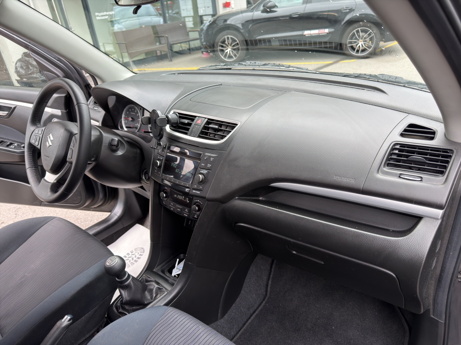 SUZUKI Swift 1.2i 16V GL 4x4-image-21