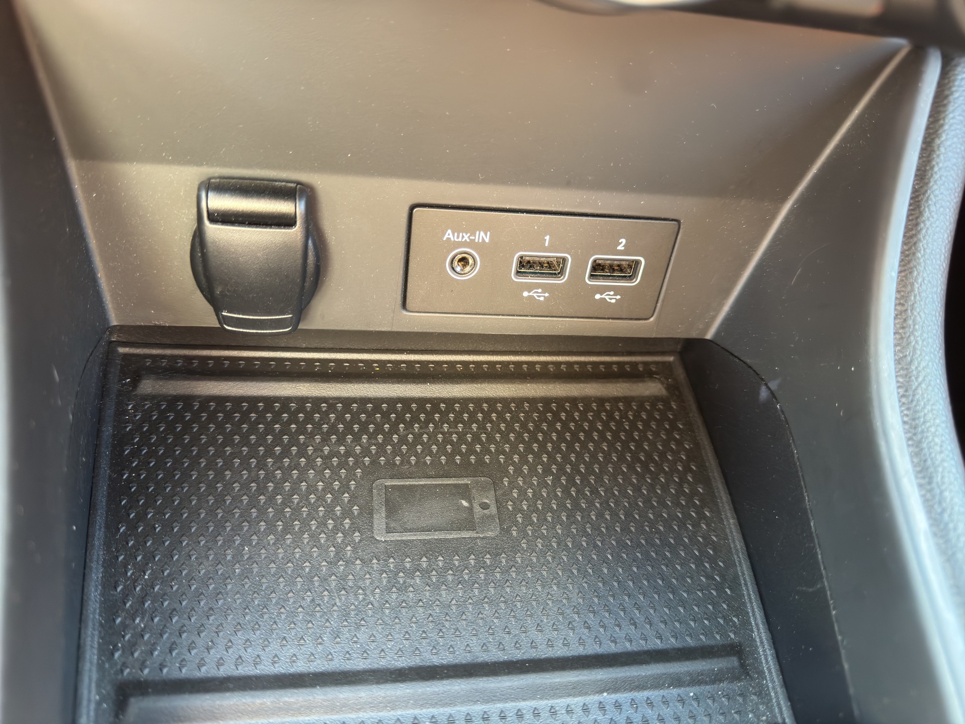 RENAULT Captur 1.3 TCe 140 Intens EDC-image-13