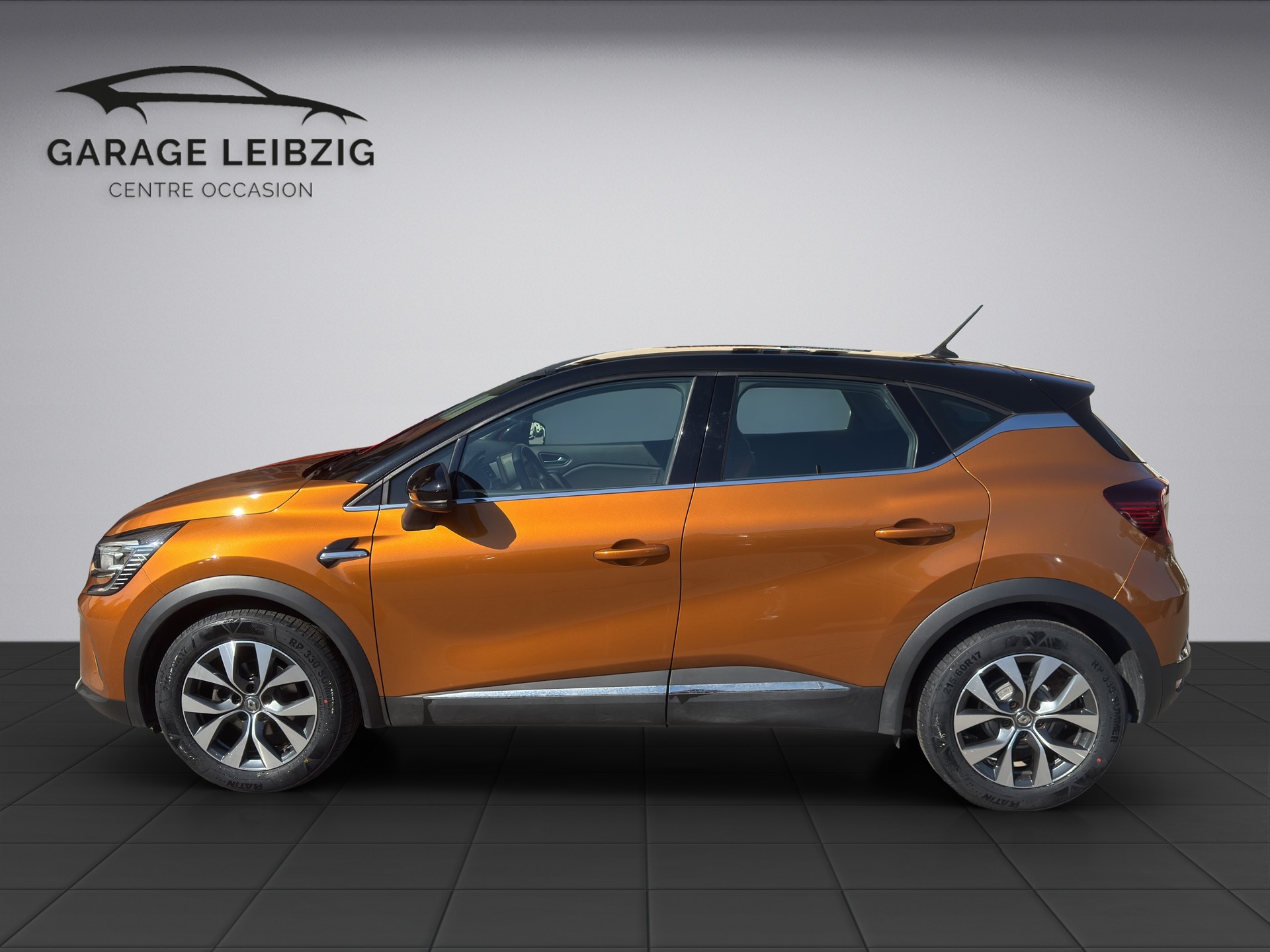 RENAULT Captur 1.3 TCe 140 Intens EDC-image-1