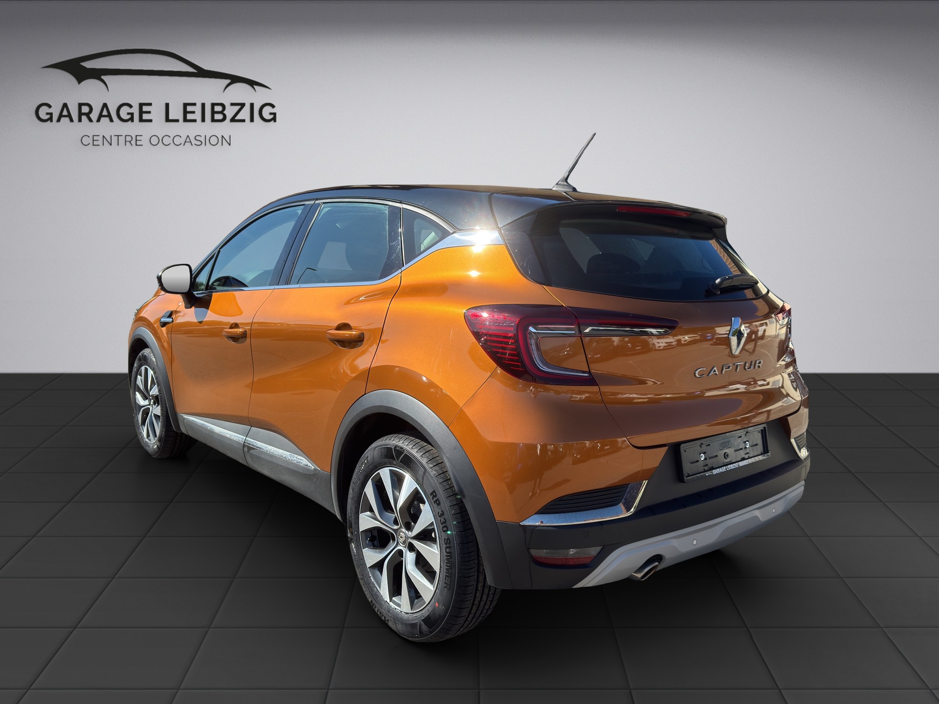 RENAULT Captur 1.3 TCe 140 Intens EDC-image-2