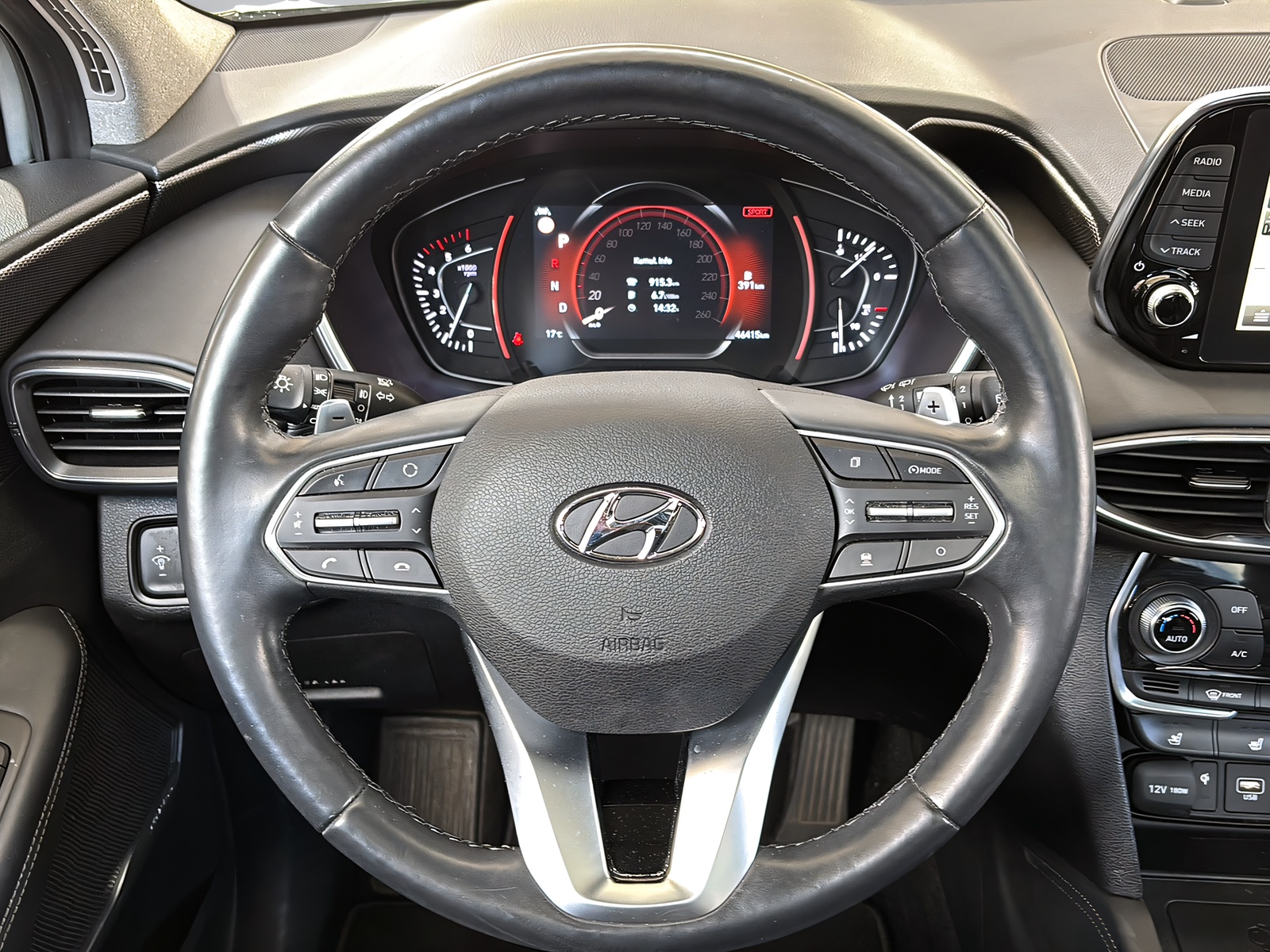 HYUNDAI Santa Fe 2.2 CRDi Vertex 4WD-showroom-element-3