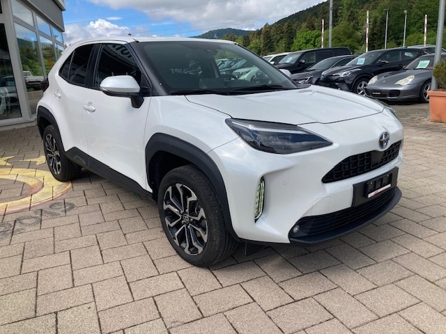 TOYOTA Yaris Cross 1.5 Trend e-CVT AWDi-image-2
