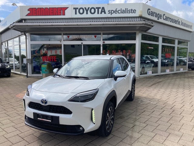 TOYOTA Yaris Cross 1.5 Trend e-CVT AWDi