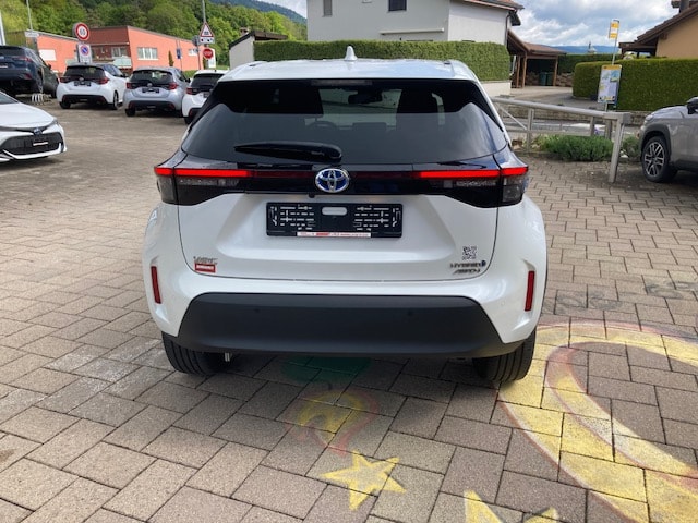 TOYOTA Yaris Cross 1.5 Trend e-CVT AWDi-image-5