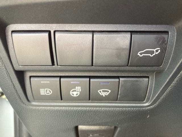 TOYOTA Yaris Cross 1.5 Trend e-CVT AWDi-image-13