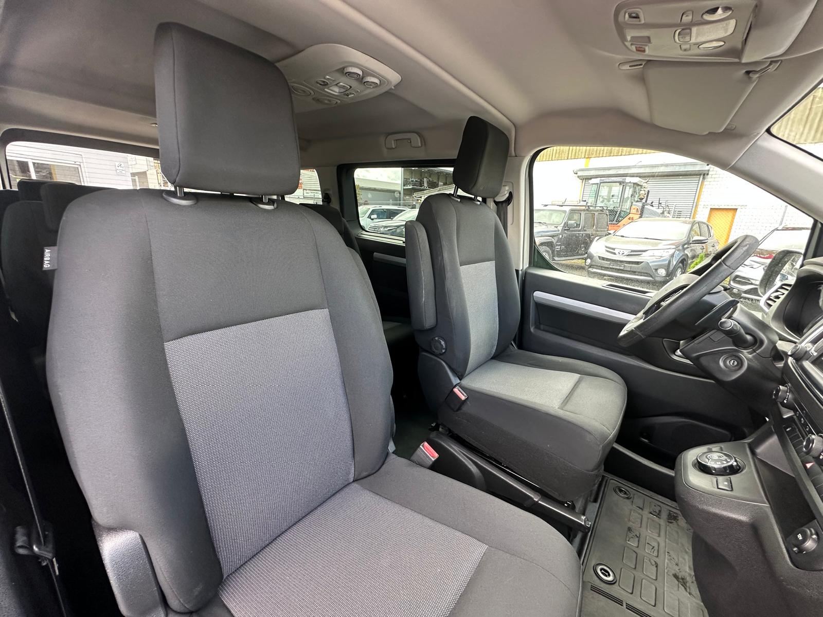 CITROEN Spacetourer 2.0 BlueHDi Feel M EAT-image-8