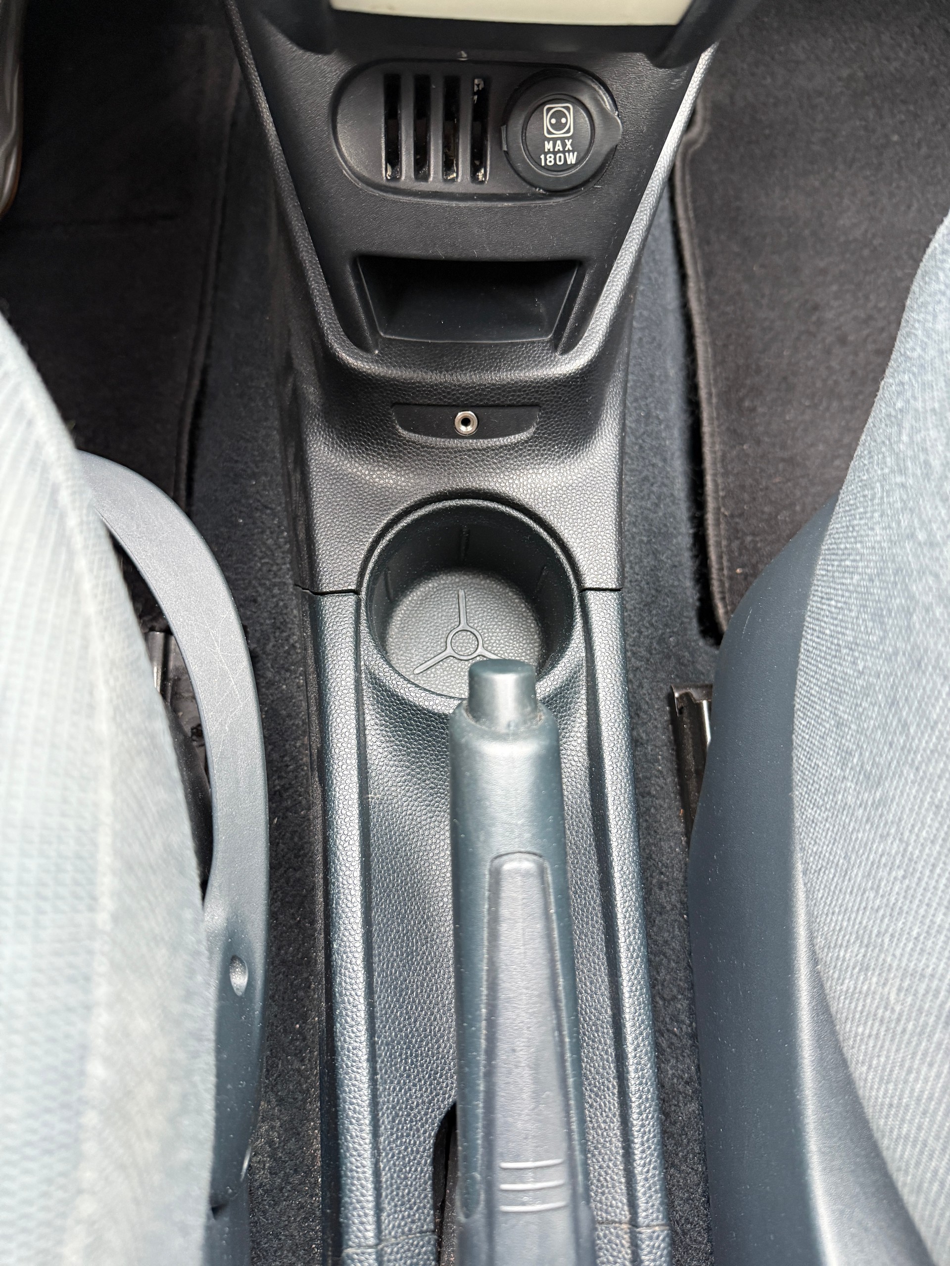 FORD KA 1.25 Titanium+ *KLIMA* MFK*-image-19
