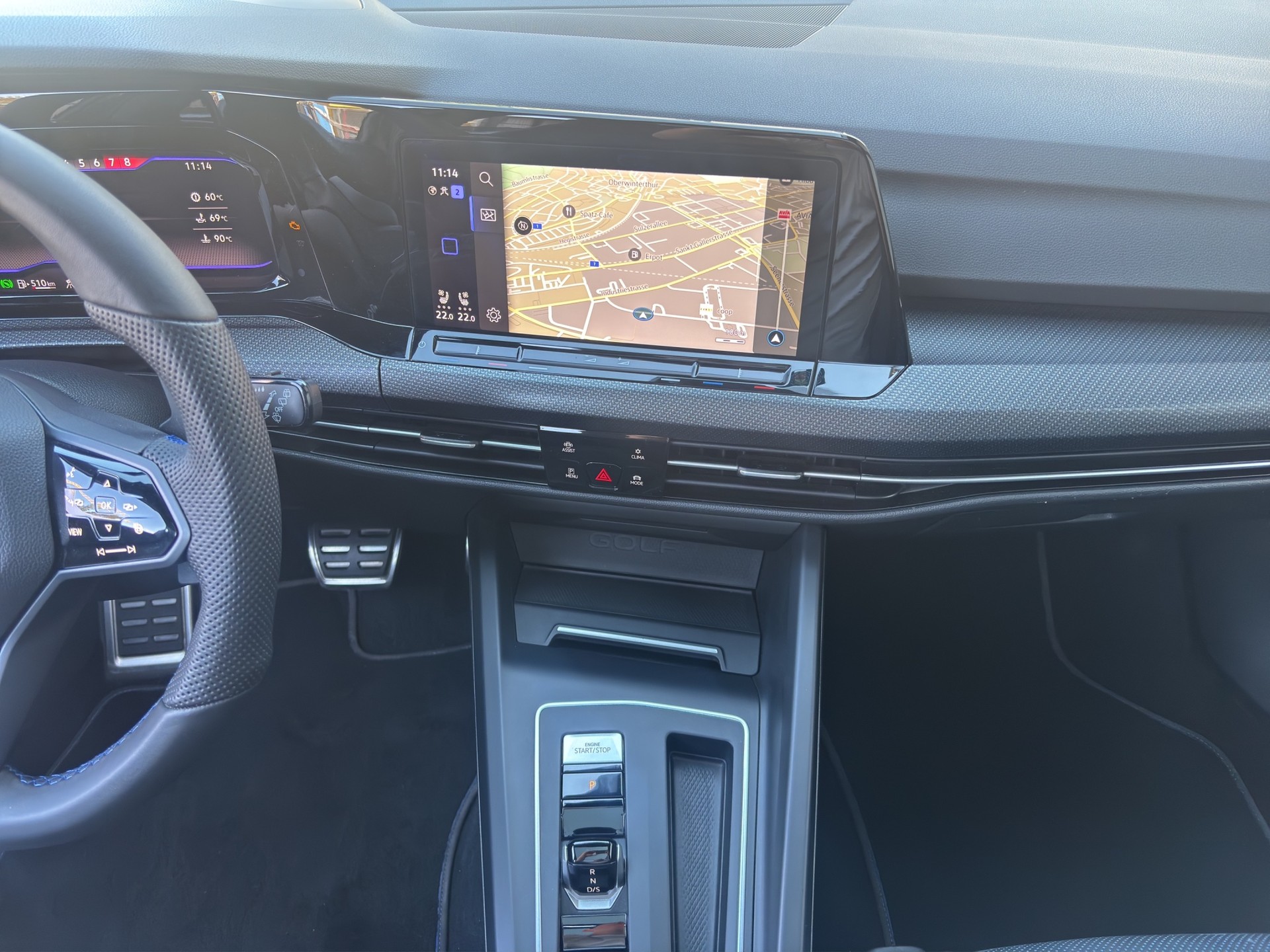 VW Golf VIII Variant 2.0 TSI R DSG 4motion-image-9