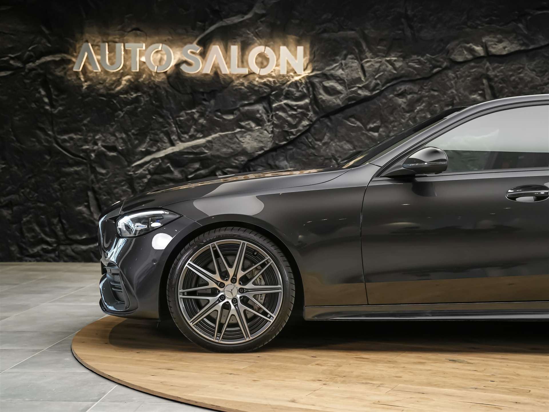 MERCEDES-BENZ C 43 AMG 4Matic *20" Felgen*AMG Night Paket*Rückfahrkamera*-image-15