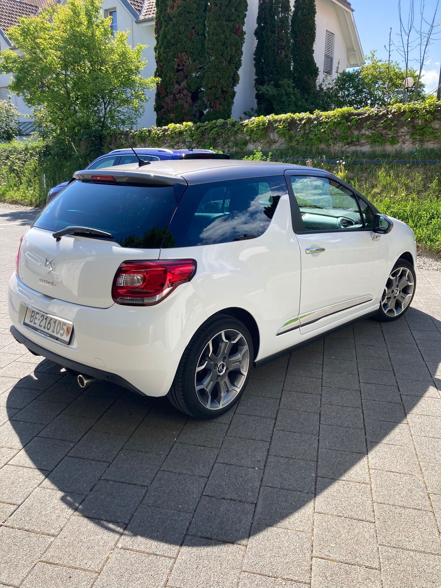 DS AUTOMOBILES 1.2 VTi Chic-image-1