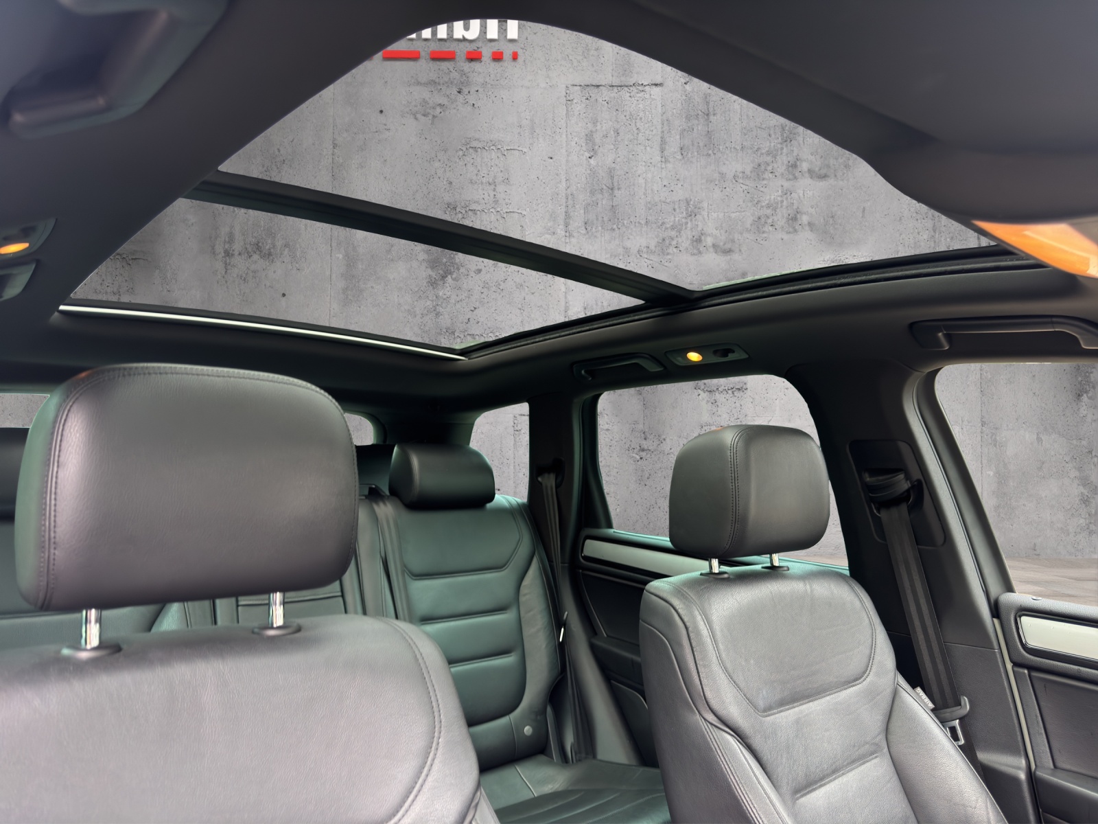 VW Touareg 3.0 TDI BlueMotion Technology Tiptronic-image-15