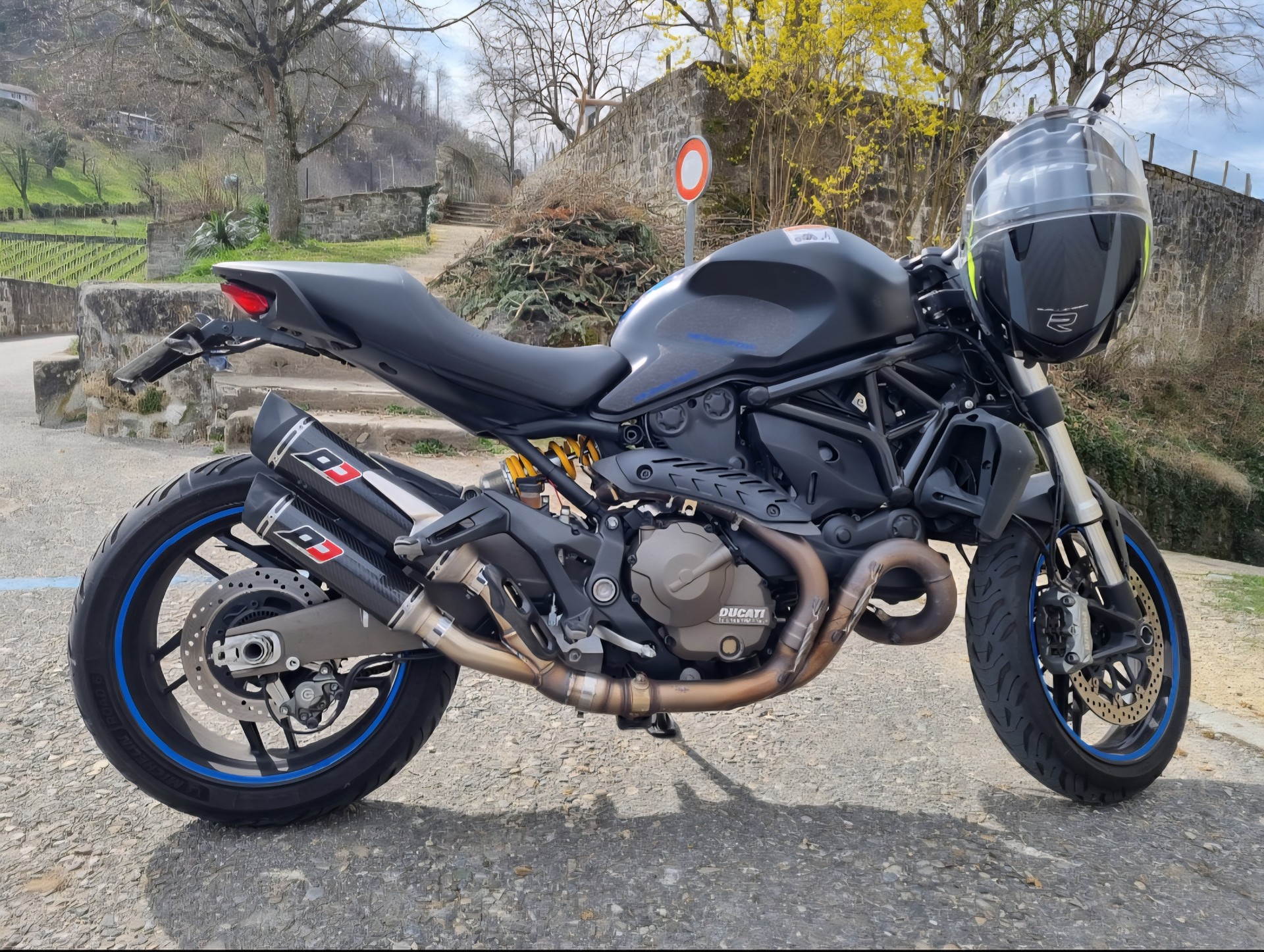 DUCATI Monster 821 ABS (35kW) QD EXHAUST-image-1