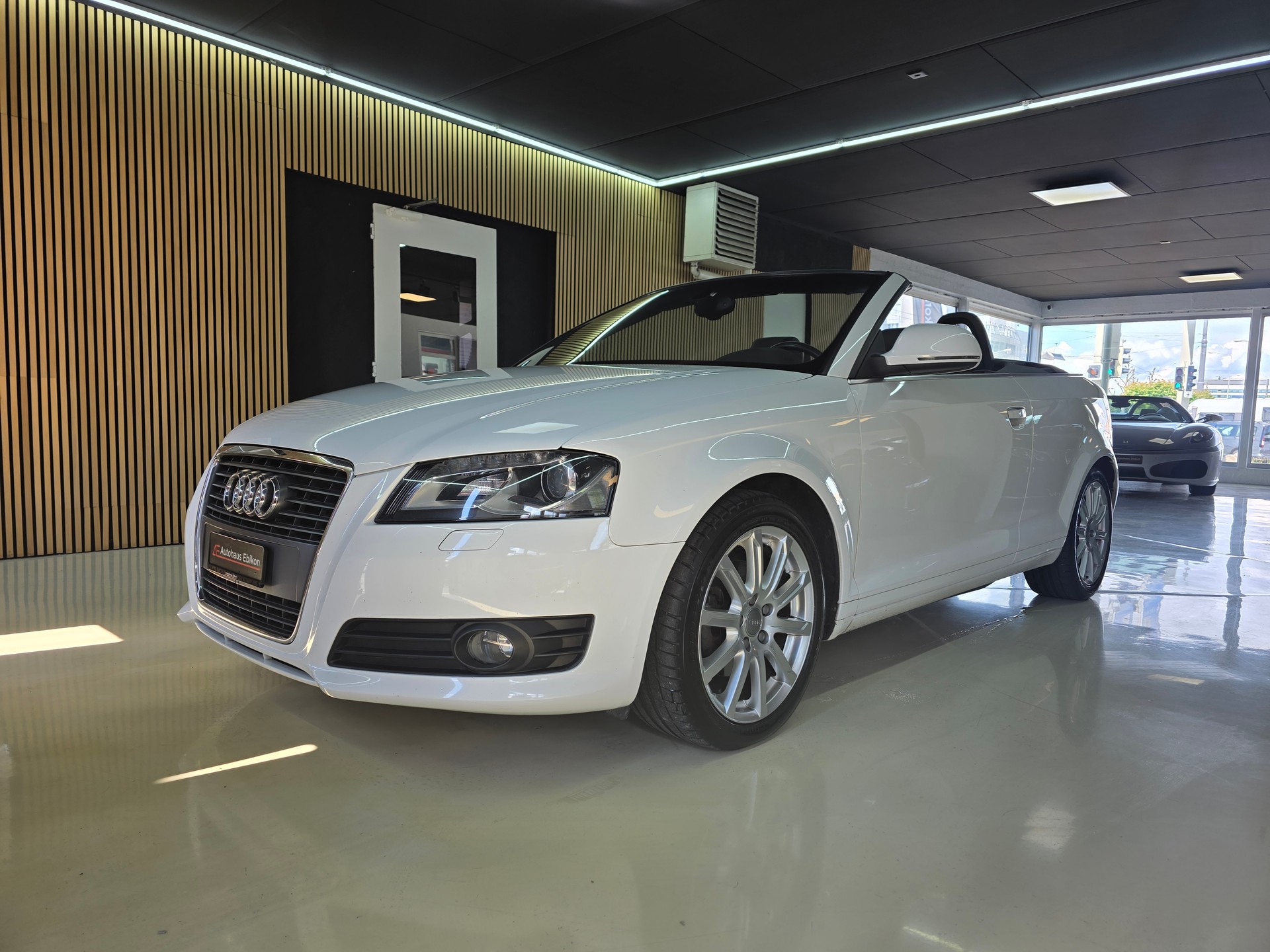 AUDI A3 Cabriolet 1.8 TFSI Ambition-showroom-element-2