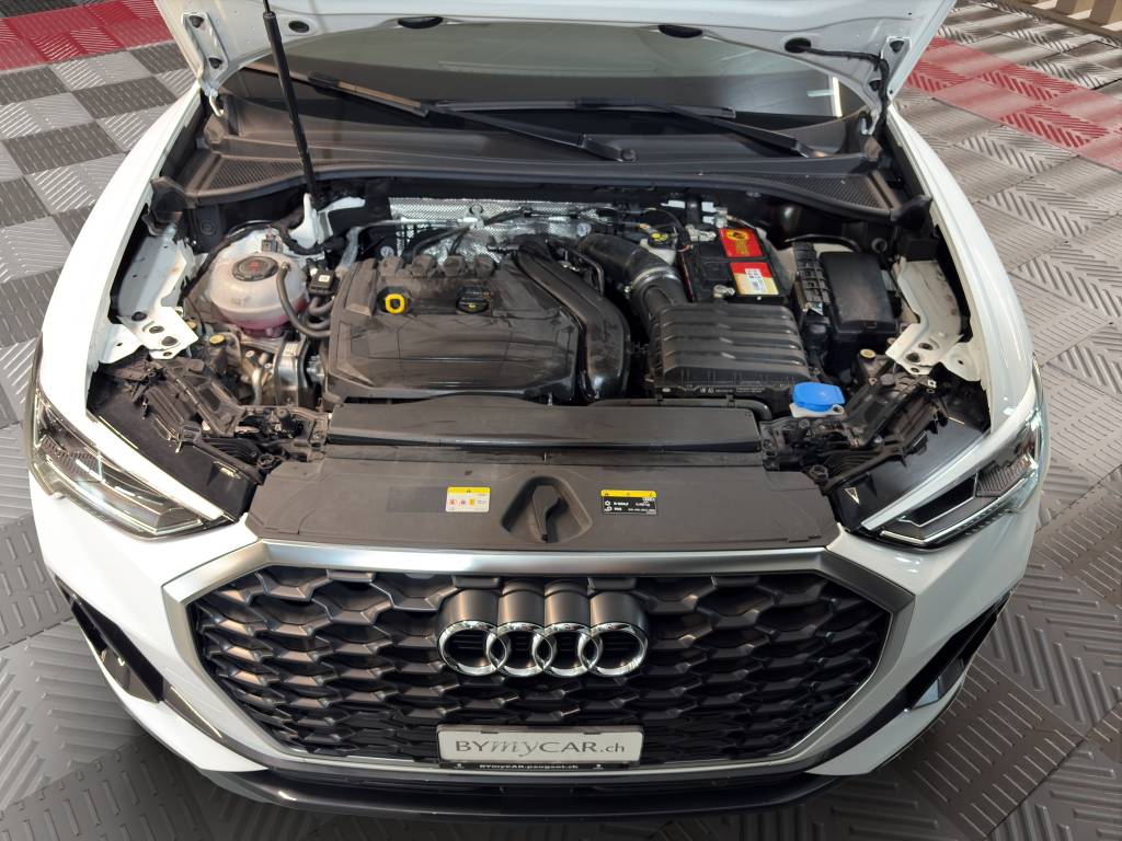 AUDI Q3 Sportback 35 TFSI Attraction S-tronic-image-9