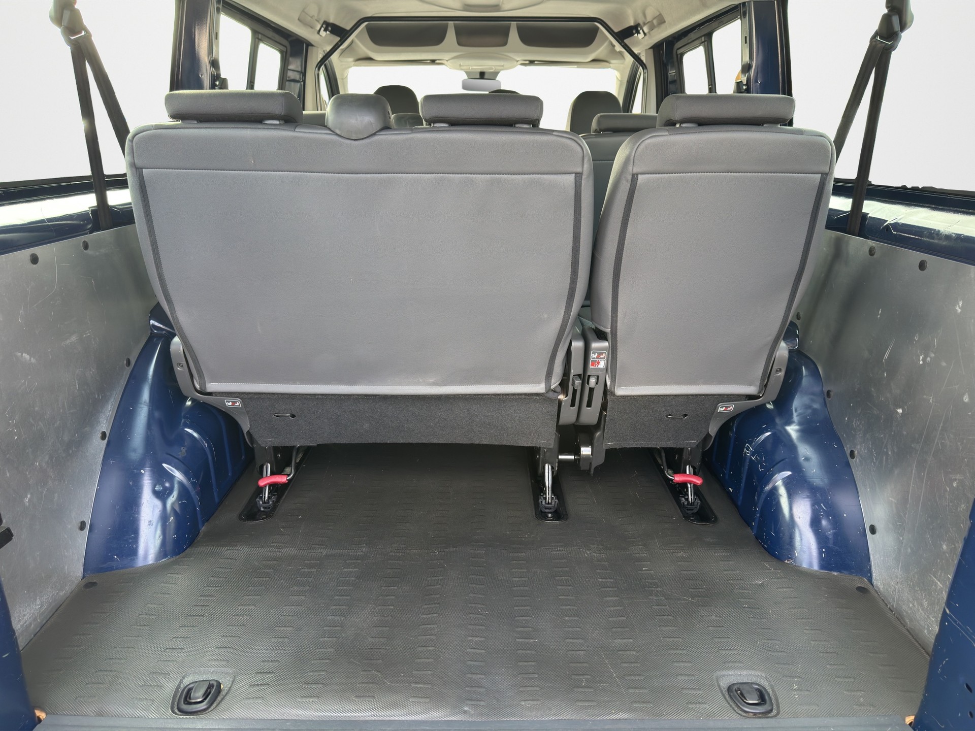 CITROEN Jumpy 2.0 HDi L2H1 Attraction-image-16
