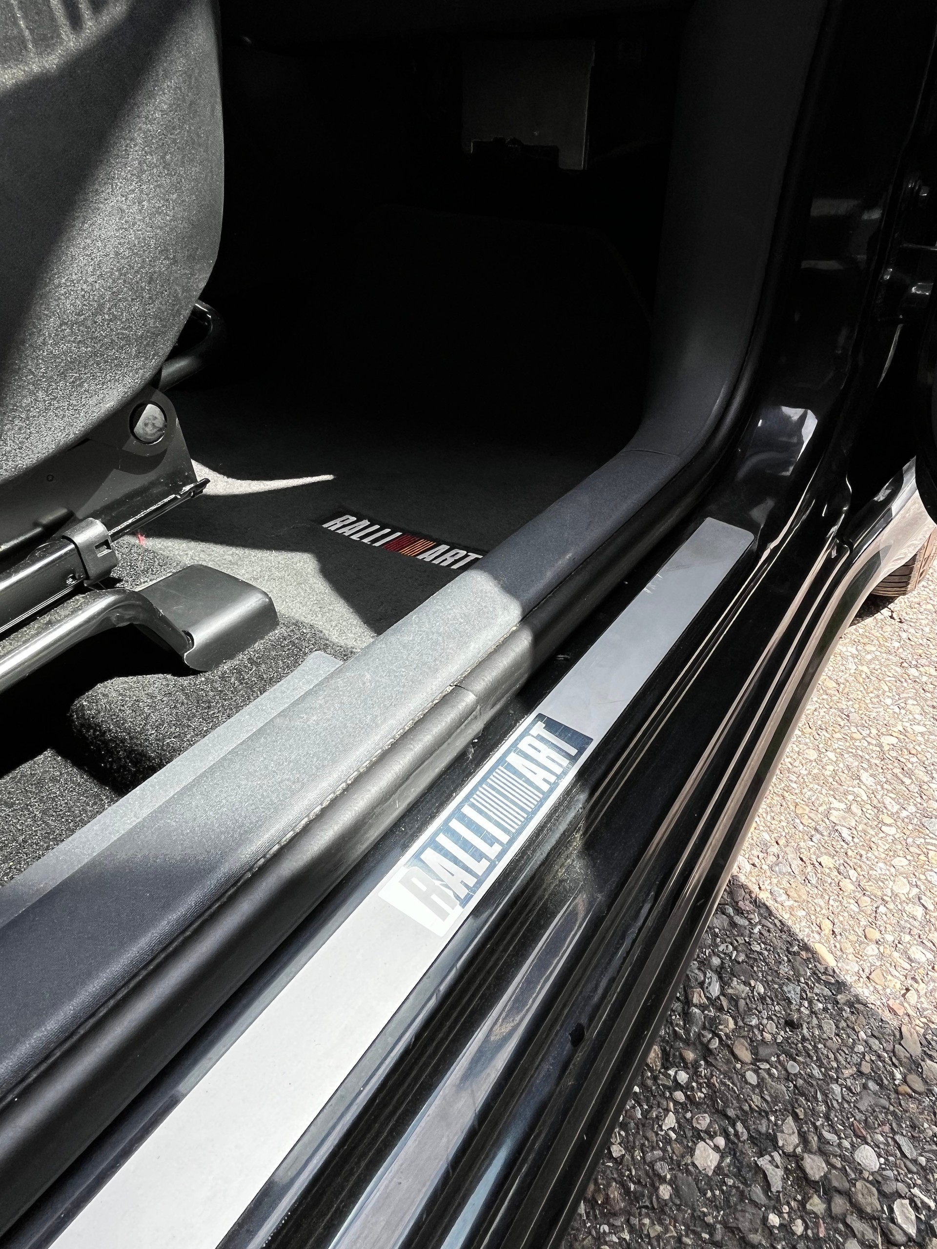MITSUBISHI 1.5 16V 150 Turbo Ralliart (150 PS)-image-7