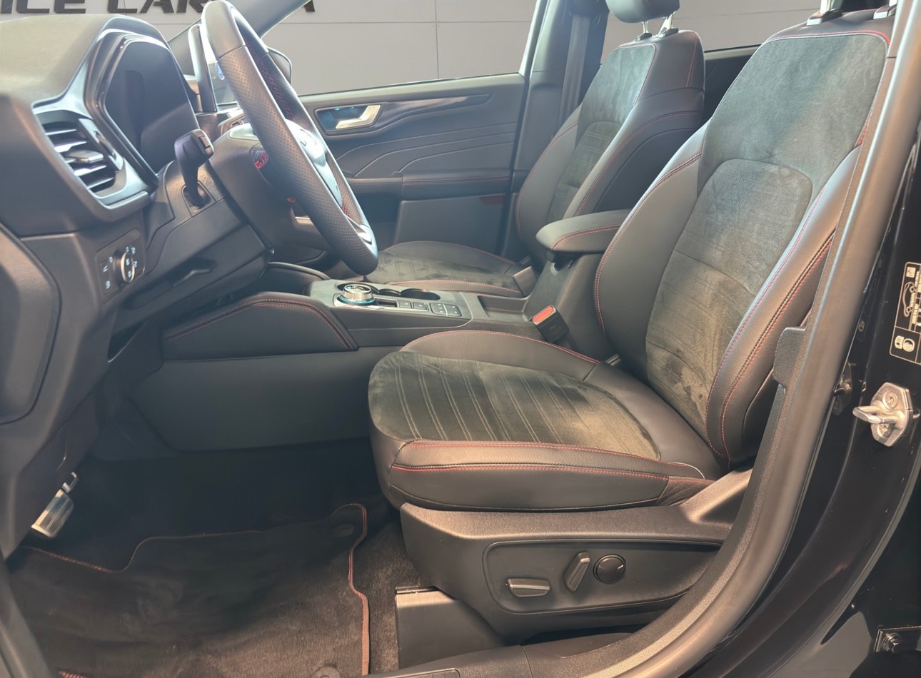 FORD Kuga 2.5 PHEV ST-Line X 2WD-image-5