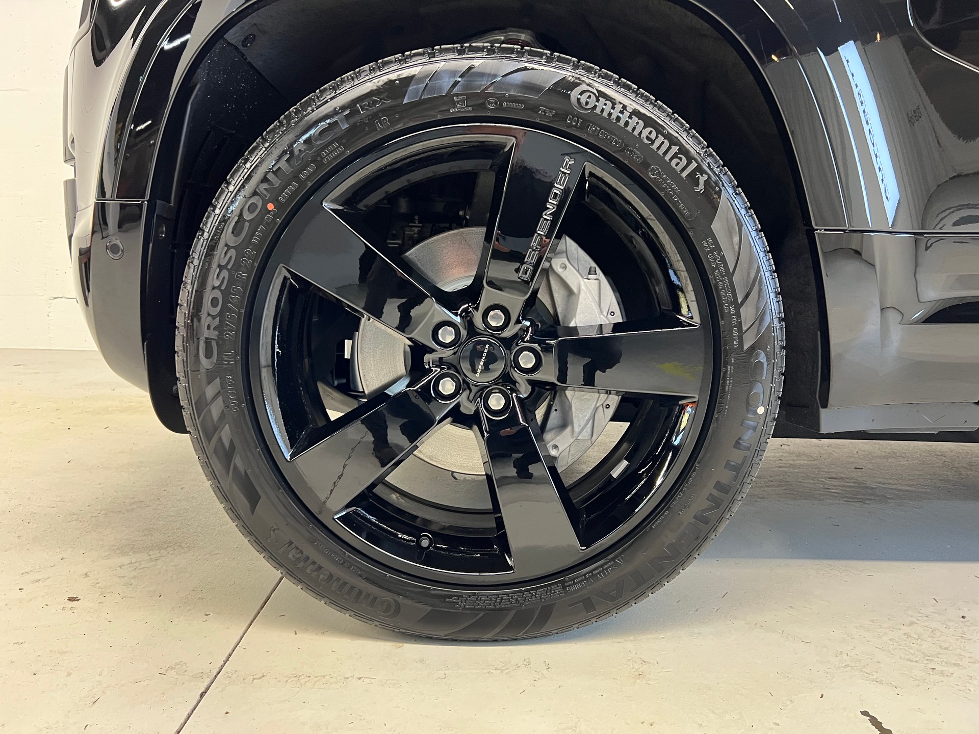 LAND ROVER Defender 110 2.0 P300e X-Dynamic HSE-image-10