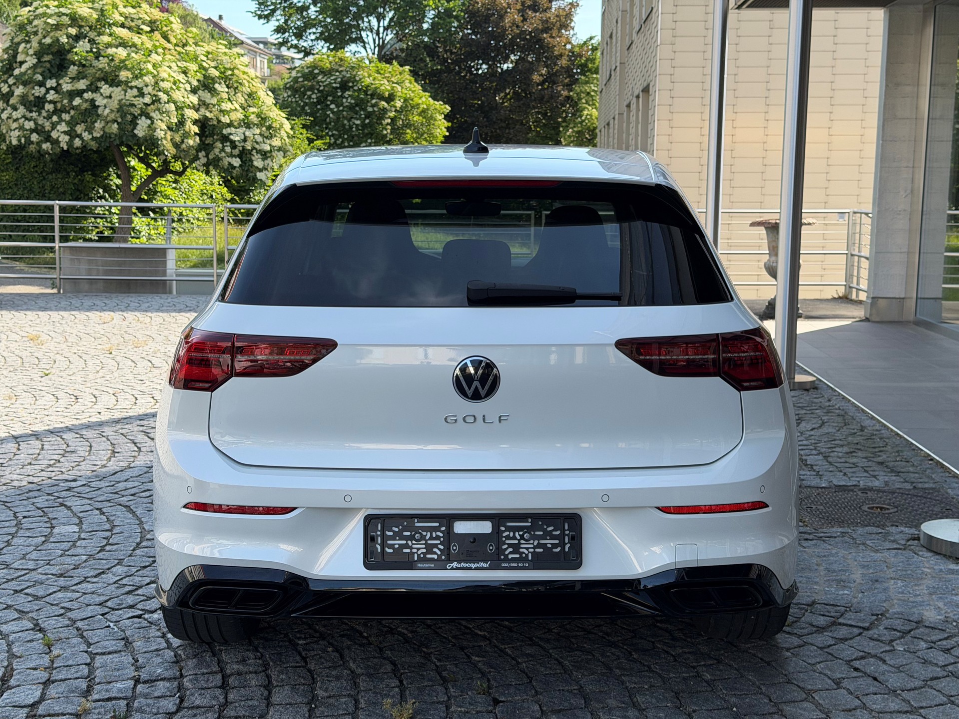 VW Golf 1.5 eTSI mHEV R-Line-image-4