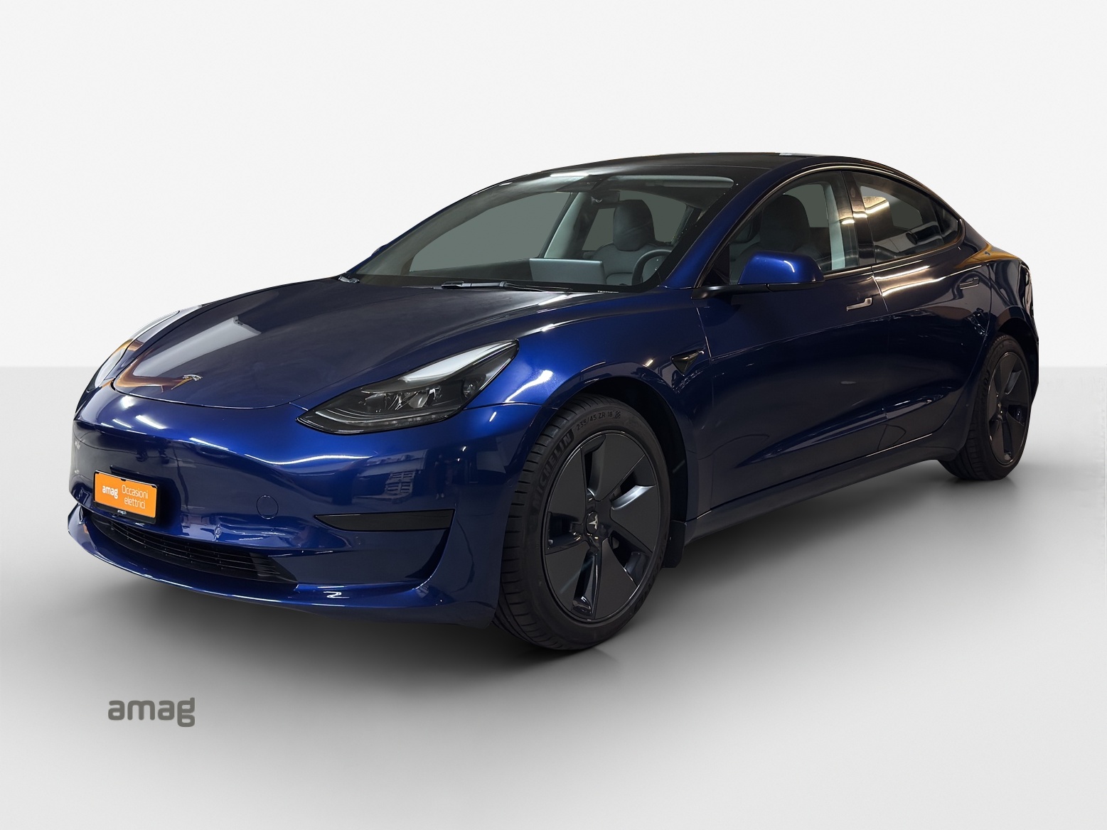 TESLA Model 3-image-0