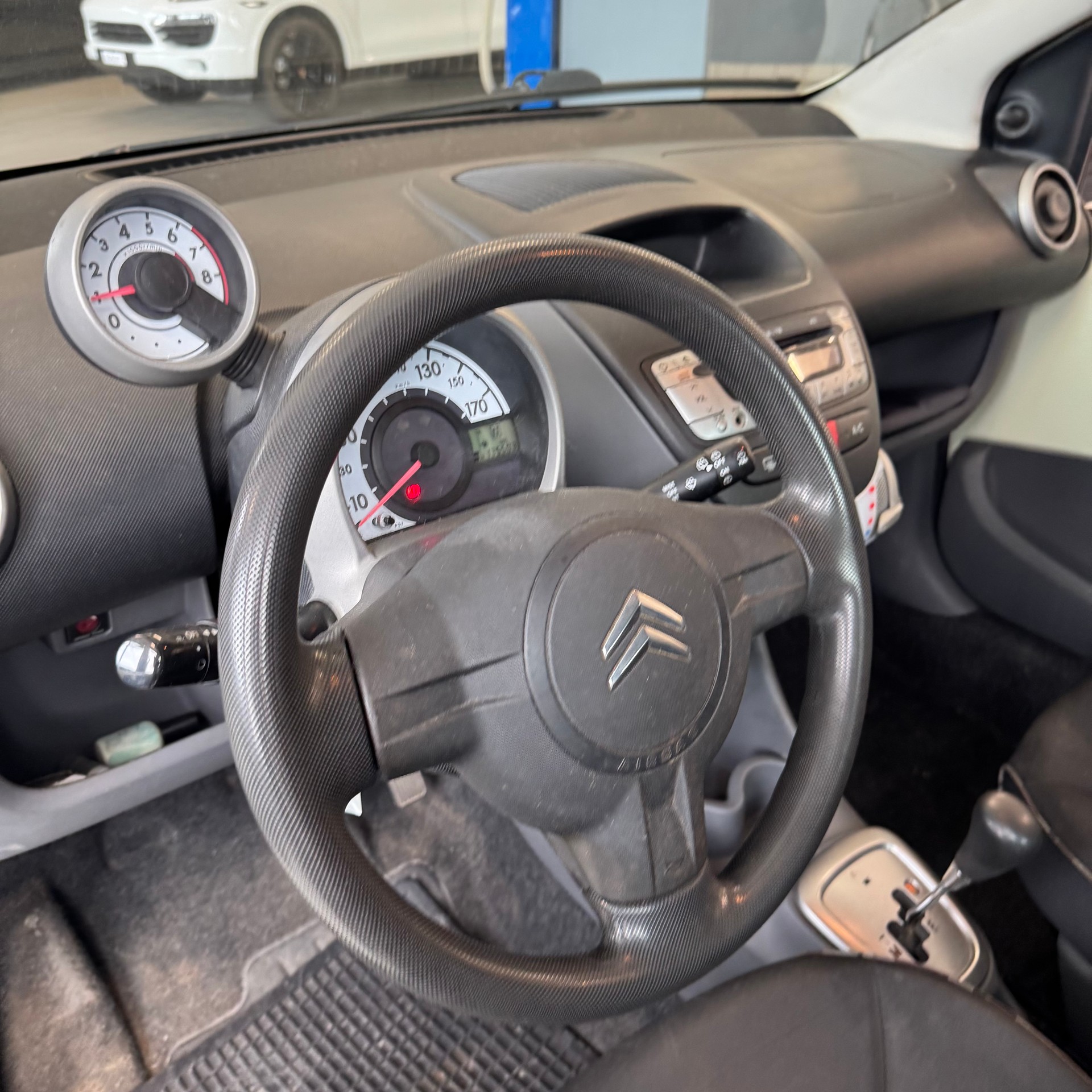 CITROEN C1 1.0i Chic (SX) SensoDrive-image-7